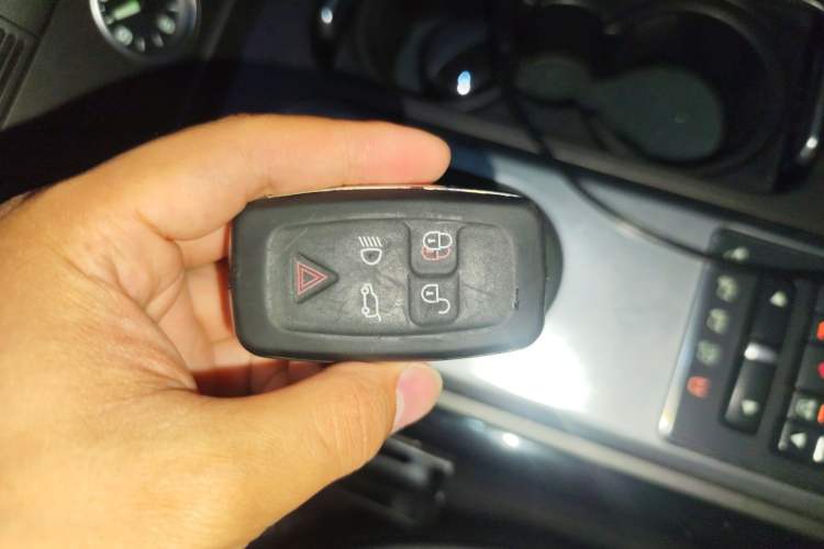 Used Land Rover Range 2012 4.4 TDV8
