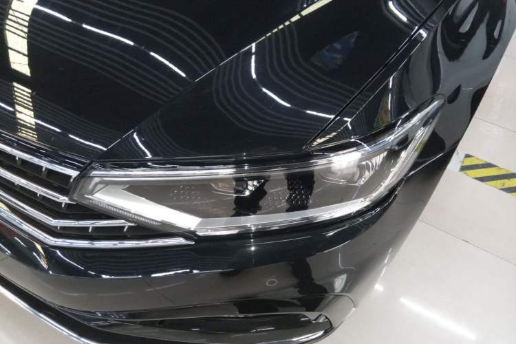 Used Volkswagen Magotan 2023 2 Million Units Commemorative Edition 330TSI DSG Luxury Version