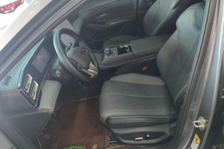 Used BYD Qin L 2024 DM-i 120KM Excellence Model Left Front Seat