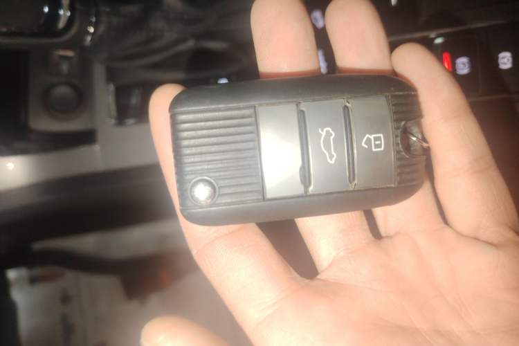 Used Roewe RX5 2020 20T Automatic 4G Connected Million Edition
