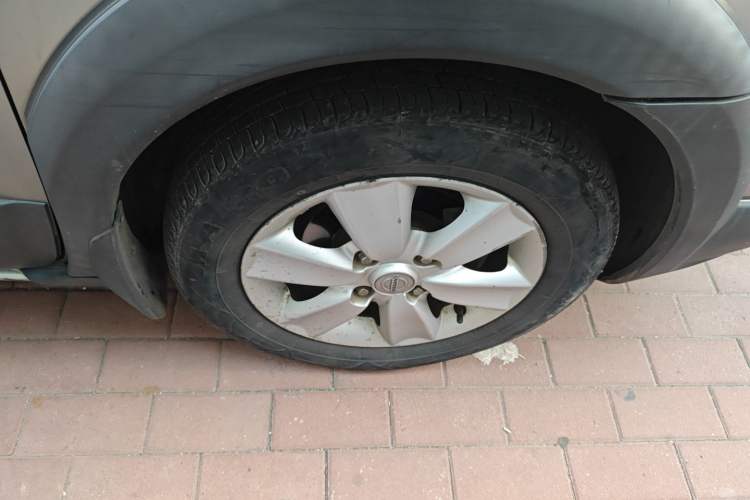 Used Nissan Livina 2010 Jingrui Edition 1.6L Automatic Smart Model
