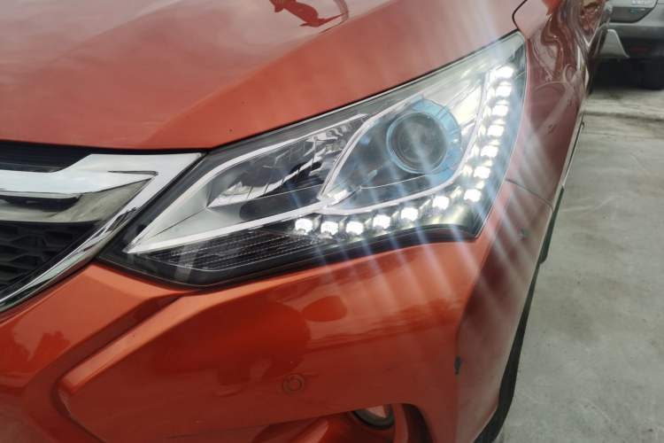 Used BYD Song 2017 Gaishi Upgrade Edition 1.5TI Manual Elite Model
