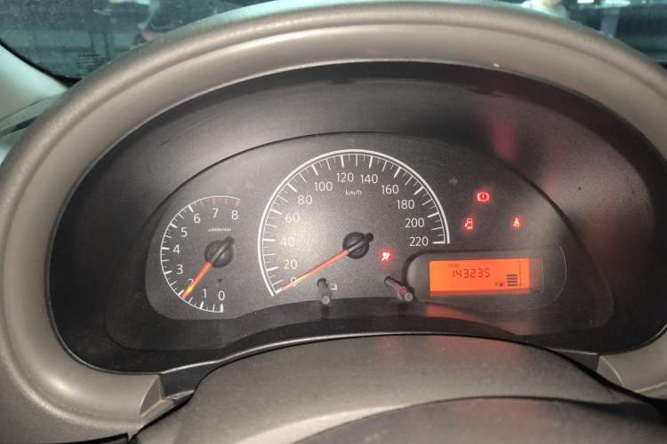 Used Nissan Sunny 2014 1.5XE Manual Elite Edition Instrument Cluster