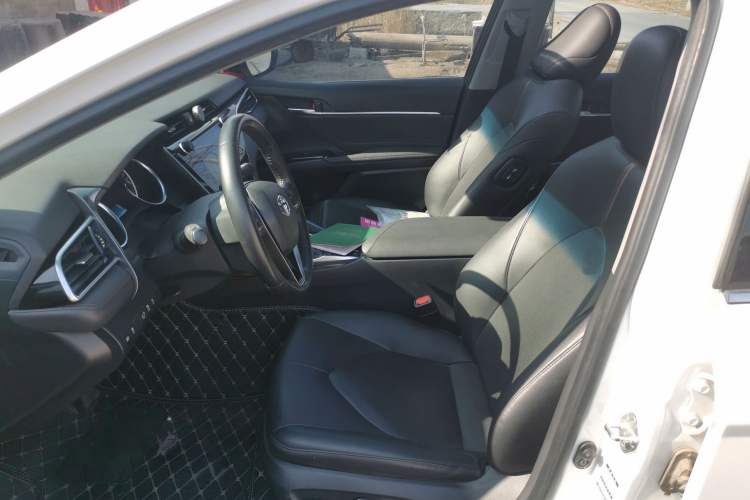 Used Toyota Camry 2019 2.5G Luxury Edition China VI Standard
