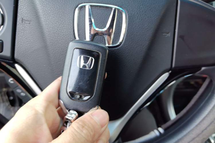 Used Honda Crider 2016 1.8L CVT Luxury Edition
