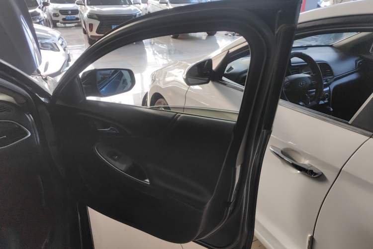 Used Chevrolet Malibu XL 2021 Redline 550T Automatic Sharp Edition