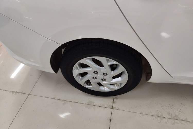Used Hyundai Verna (new generation) 2020 1.4L Manual GLS Cool Edition Right Rear Wheel Hub