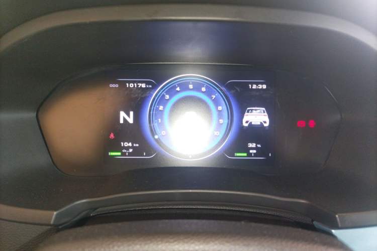 Used Brilliance Xinri i03A 2021 318 km 31.45 kWh Instrument Cluster