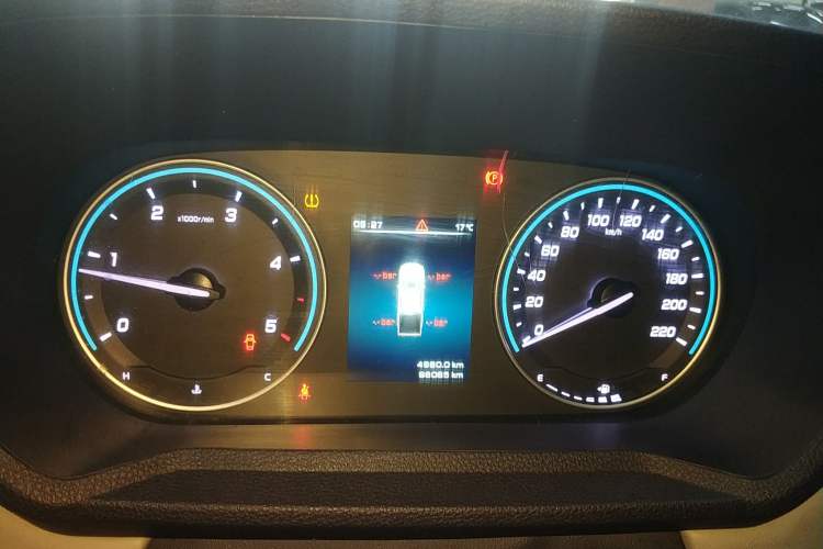 Used JMC DaDao 2023 All-Purpose Model 2.3T Diesel Automatic Two-Wheel Drive Standard Wheelbase Comfort Edition