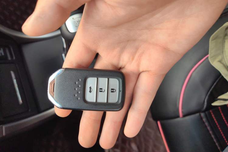 Used Honda Crider 2015 1.8L manual luxury version
