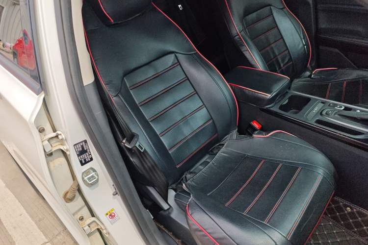 Used GAC Trumpchi GS4 2022 270T Automatic Smart Drive Navigation Edition Right Front Seat