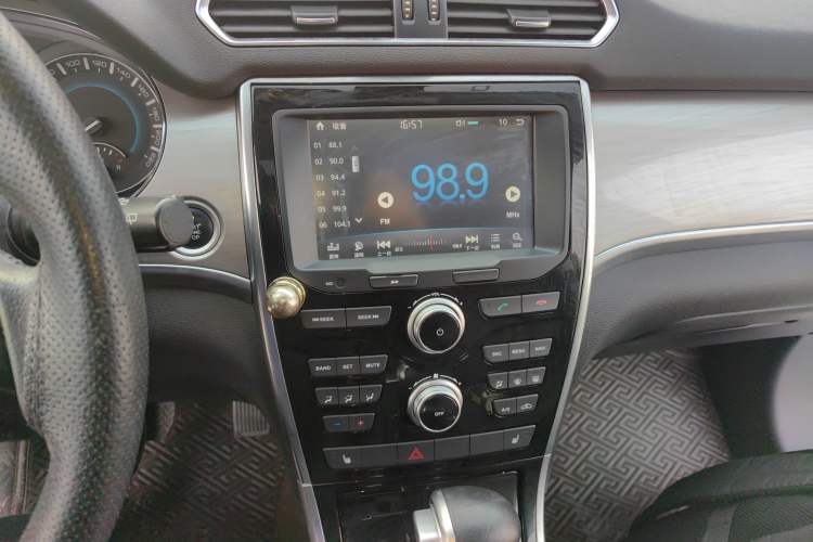 Used Haval H2 2017 Red-Label 1.5T Automatic Two-Wheel Drive Elite Model