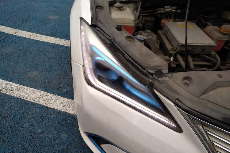 Used CHANGAN Eado New Energy 2019 EV460 Smart Edition Right Front Headlight