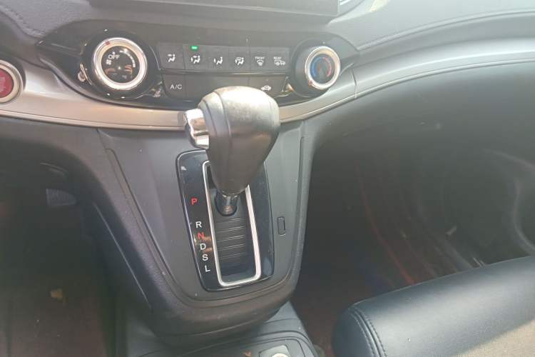 Used Honda CR-V 2015 2.0L two-wheel drive Fashion Edition
