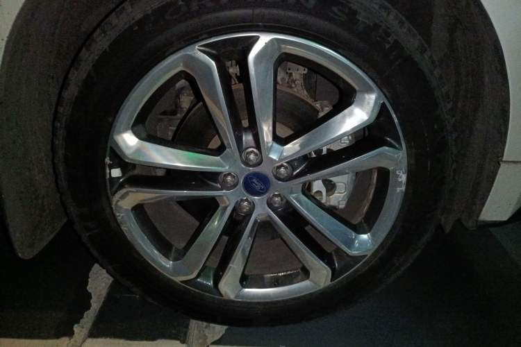 Used Ford Edge 2017 EcoBoost 245 Four-Wheel Drive Sporty 7-Seater
