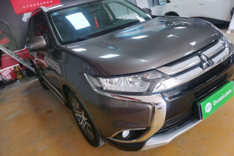 Used Mitsubishi Outlander 2018 2.0L Two-Wheel Drive Glory Edition 5 Seats
