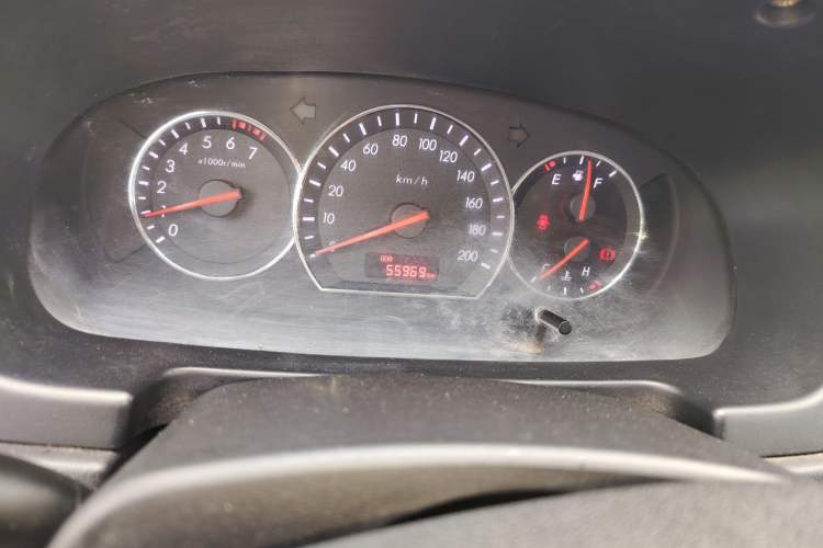 Used Changan Alsvin V3 2012 1.3L Manual Luxury Version China IV Standard