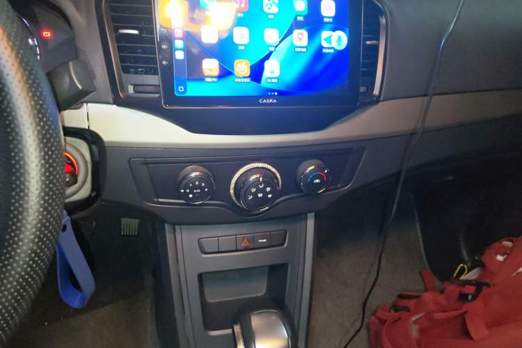 Used Roewe 350 2015 1.5L Automatic Luxury Sunroof Edition
