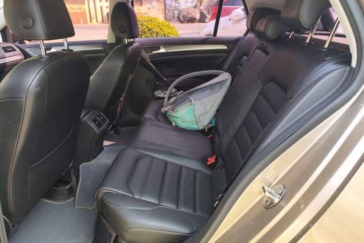 Used Volkswagen Golf 2015 1.4TSI Automatic Luxury Model