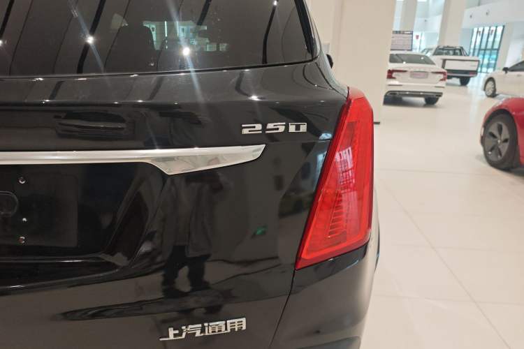 Used Cadillac XT5 2018 25T Luxury Model
