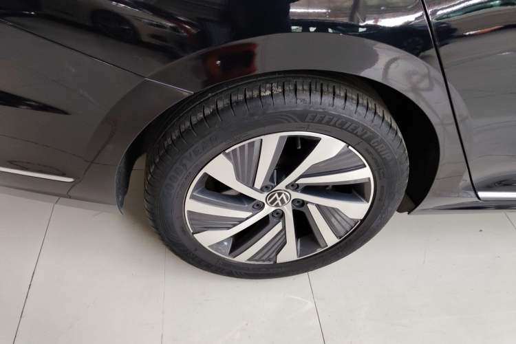 Used Volkswagen Passat New Energy 2022 430 PHEV Hybrid Elite Edition