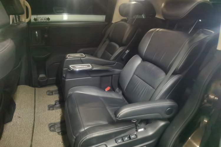 Used Honda Elysion 2016 2.4L Luxury Edition