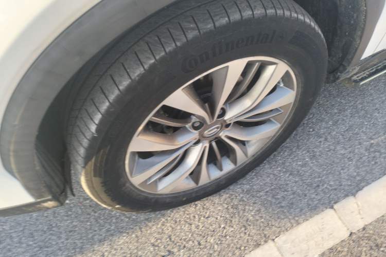 Used GAC Trumpchi GS8 2017 320T Two-Wheel Drive Luxury Smart Connectivity Version (7 Seats)
