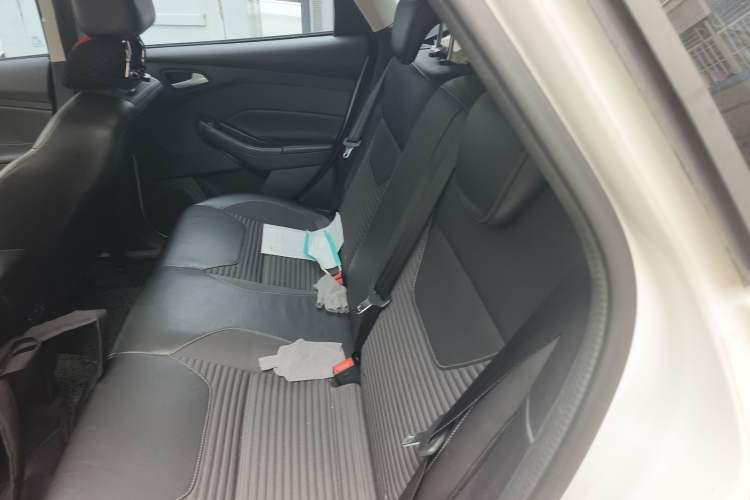 Used Ford Focus 2017 Hatchback 1.6L Automatic Fashion Edition Smart Drive Version
