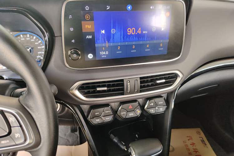 Used GAC Trumpchi GS4 2018 235T Automatic Two-Wheel Drive Luxury Smart Connectivity Version Audio And AC Panel