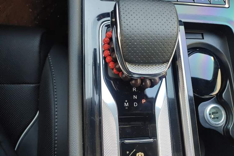 Used Hongqi H6 2023 2.0T ZhiShang Version
