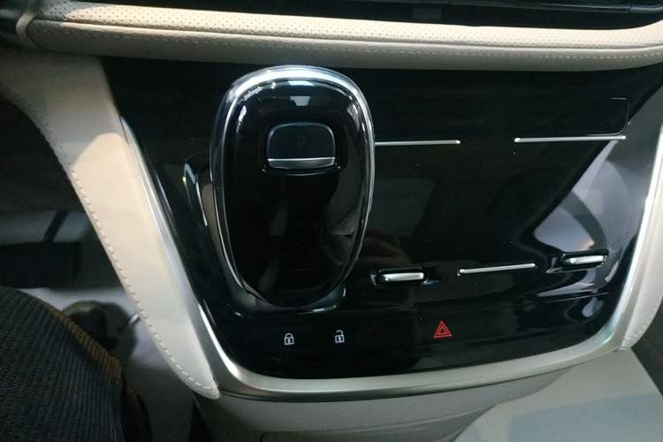 Used Buick GL8 2022 ES Landtrek 653T Comfort Edition
