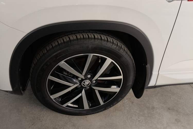 Used Skoda Kamiq 2020 Facelift GT 1.5L Automatic Comfort Edition China VI Standard
