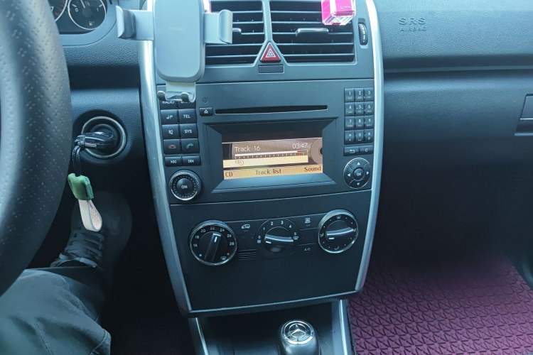 Used Mercedes-Benz A-Class 2011 A 160 Audio And AC Panel