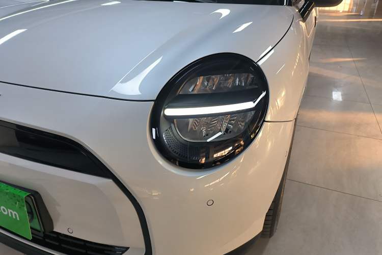 Used MINI Electric MINI COOPER 2025 456km COOPER E Classic Style
