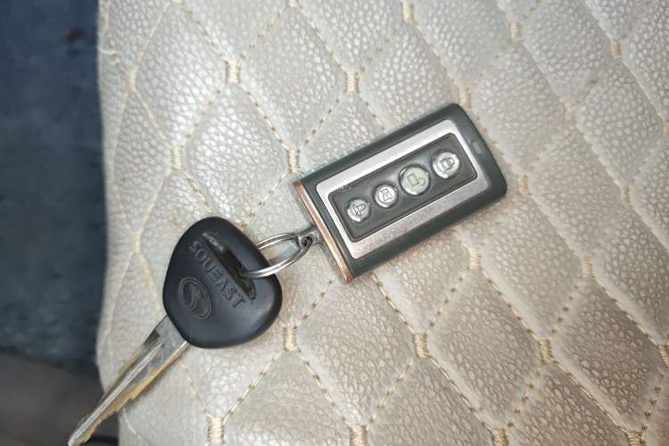 Used Soueast V3 Lingyue 2014 1.5L Manual Entry-Level Version
