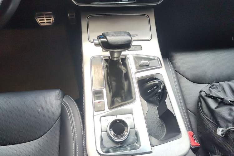 Used JETOUR X70 PLUS 2021 1.5T DCT Mountain 7-Seater
