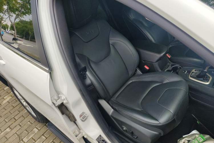 Used Jeep Cherokee 2016 2.4L Professional Edition