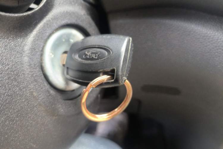 Used Ford EcoSport 2013 1.5L Automatic Fashion Model
