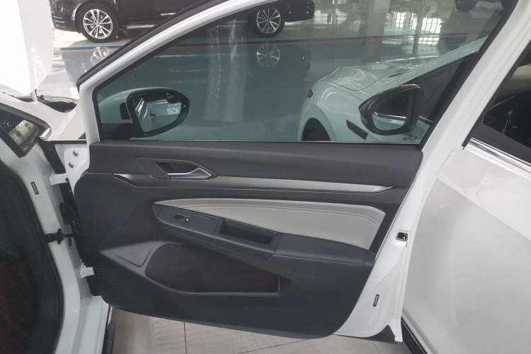 Used Volkswagen Golf 2025 300TSI R-Line