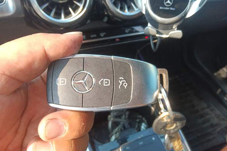 Used Mercedes-Benz GLB 2022 GLB 200 Stylish Edition Vehicle Key