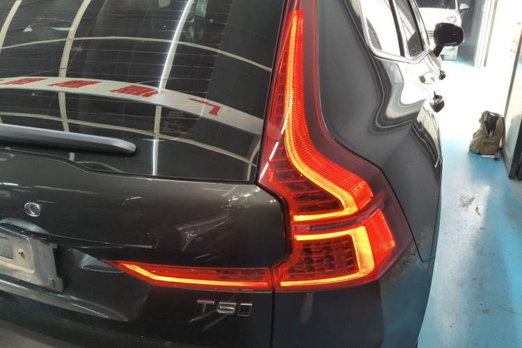 Used Volvo XC60 2021 T5 4x4 Smart Luxury Edition