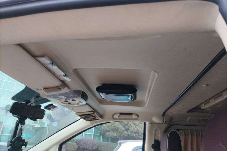 Used Mercedes-Benz Vito 2013 3.0L Business Edition Headliner