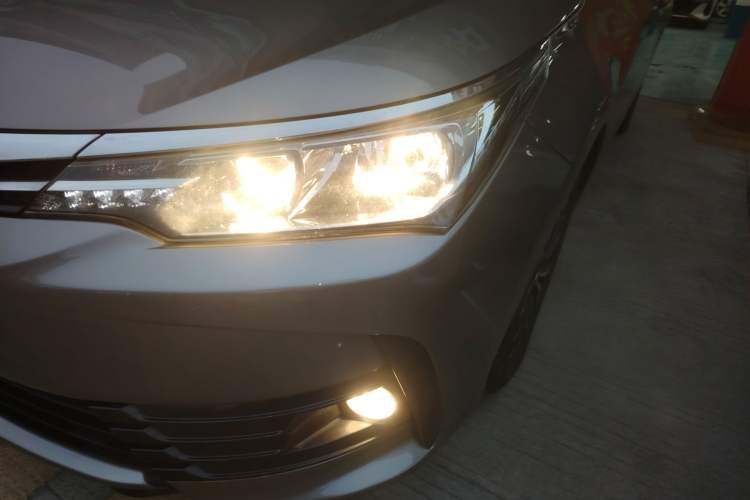 Used Toyota Corolla 2018 1.2T S-CVT GL Smart Enjoyment Version Left Front Headlight