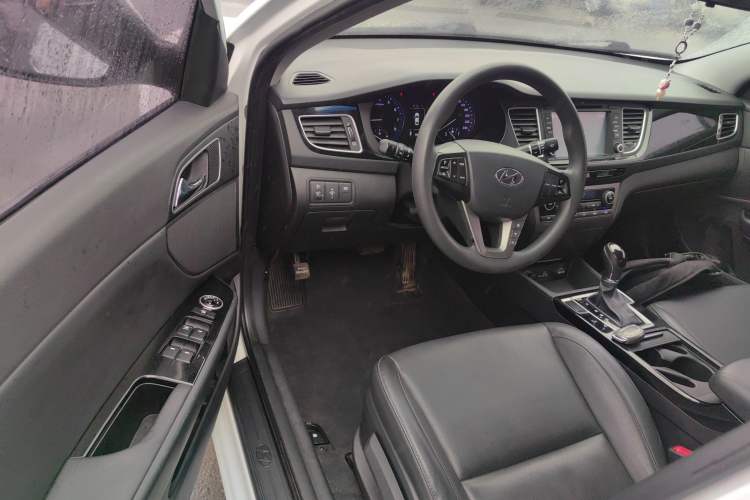 Used Hyundai Mistra 2014 1.8L Automatic Smart GLS