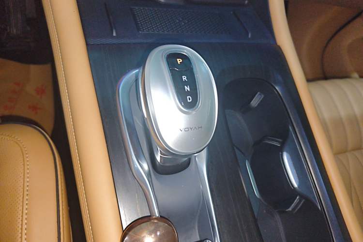 Used VOYAH Dream 2024 PHEV Ultra-Long Range Flagship Edition