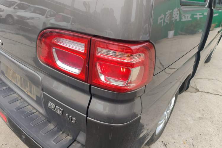 Used FORTHING Lingzhi 2018 M3 1.5L 5-Seat Base Model
