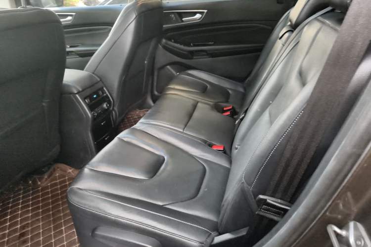 Used Ford Edge 2015 2.0T GTDi Four-Wheel Drive Prestige Model
