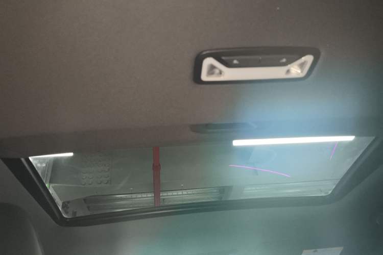 Used CHANGAN UNI-V 2023 1.5T Premium Model