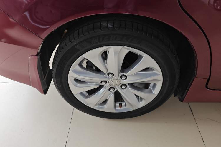 Used Honda Jade 2020 1.8L automatic Comfort version Right Rear Wheel Hub