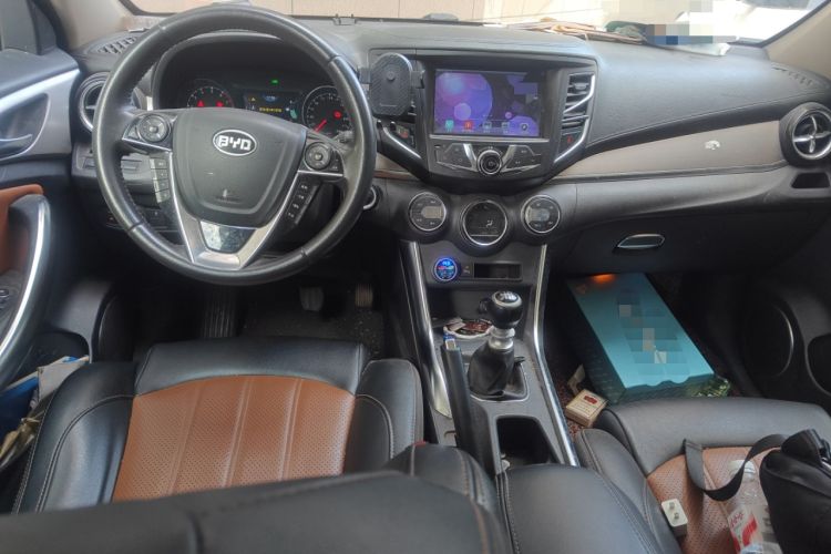 Used BYD Song 2016 1.5TI Manual Luxury Model
